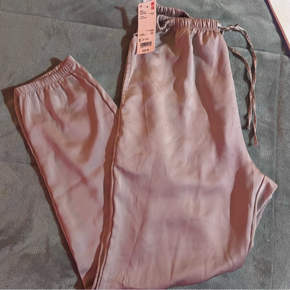 UNIQLO Satin Jogger Pants